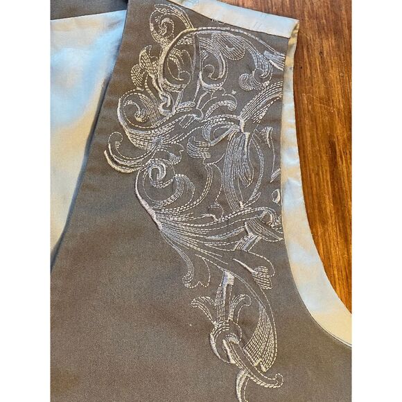 Monarchy Embroidered Silver Grey Vest Back Closure Front Pockets Size S - Picture 1 of 16